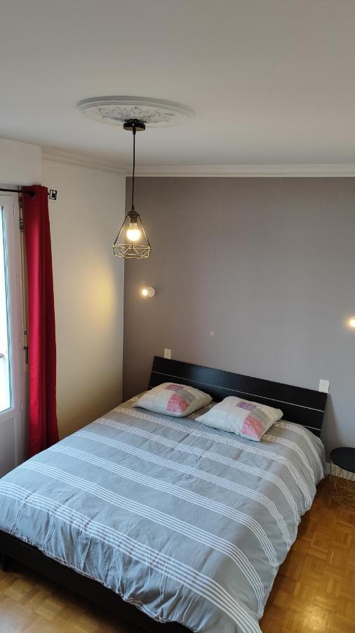 77 M2, 2 Chambres, Garage , Balcon *