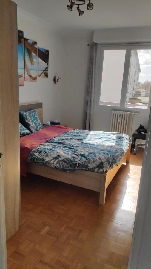 77 M2, 2 Chambres, Garage , Balcon Fougères
