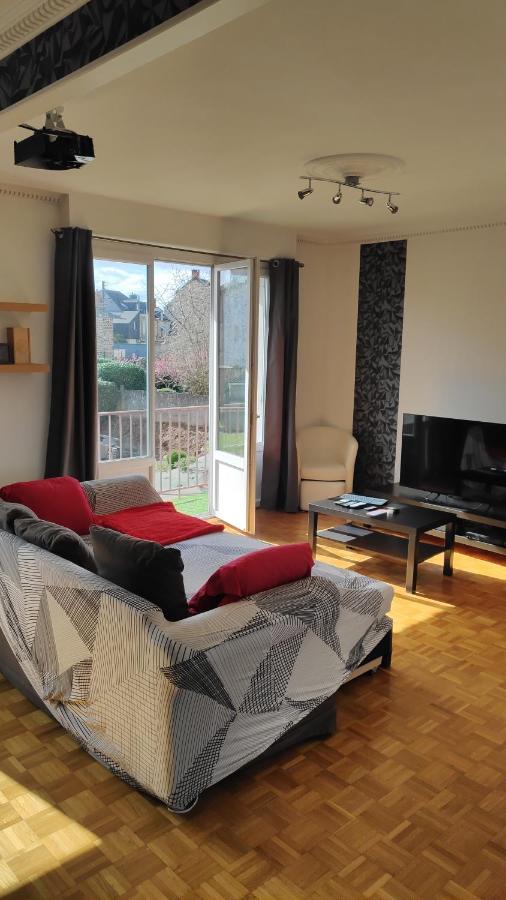 77 M2, 2 Chambres, Garage , Balcon *